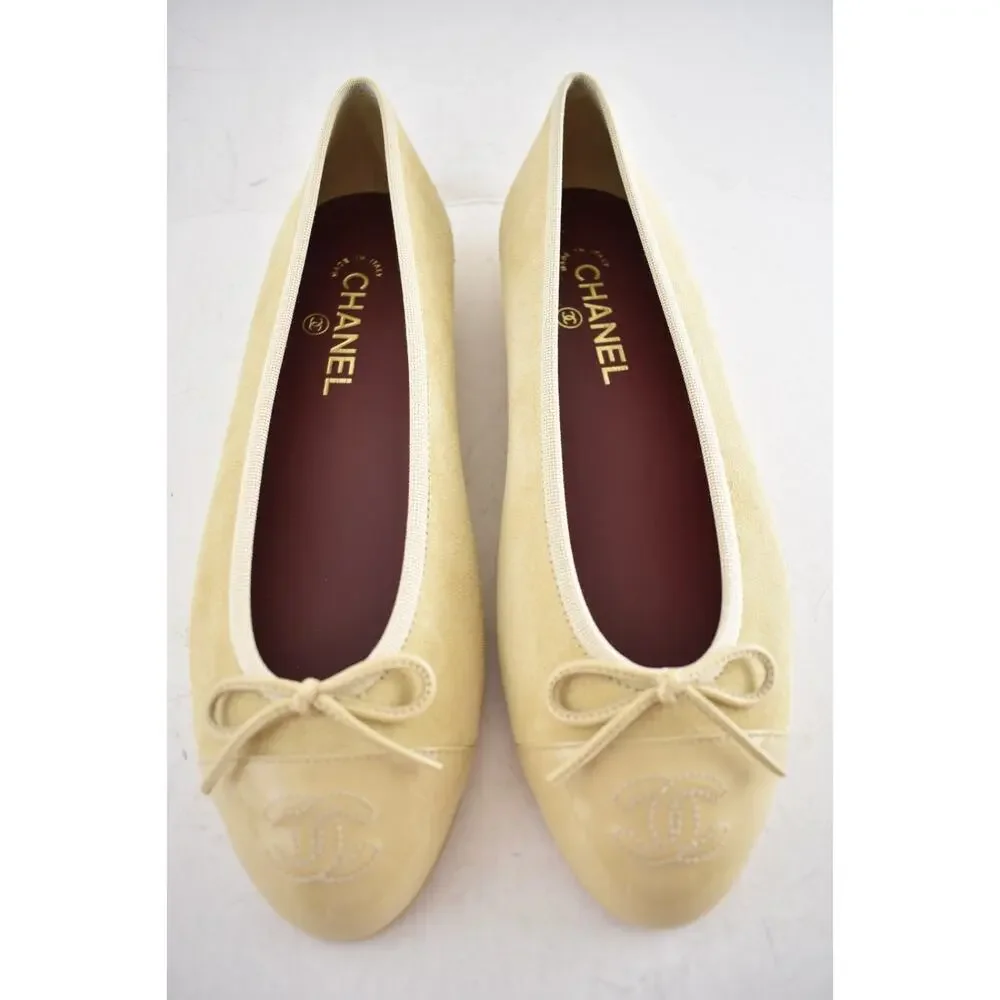 Chanel 26A Beige Suede Patent Leather CC Logo Bow Tie Ballet Ballerina Flat 39.5 - Picture 4 of 16